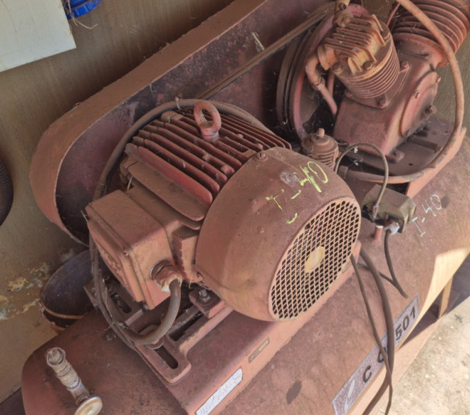 COMPRESSOR DE AR
