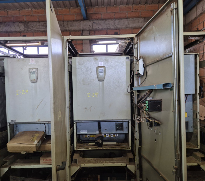 PAINEL ELETRICO TRIPLO C/ 03 INVERSORES WEG CFW09 VECTRUE