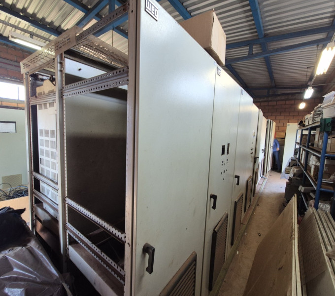 PAINEL ELETRICO TRIPLO C/ 03 INVERSORES WEG CFW09 VECTRUE