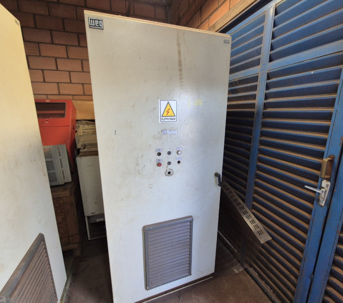 PAINEL ELETRICO C/ RETIFICADOR E BARRAMENTOS, DISJUNTORES