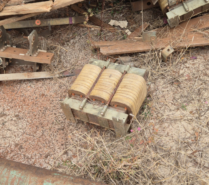02 ALTO-TRANSFORMADORES, 9 BARRAMENTOS DE COBRE