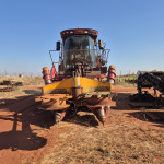 COLHEDORA CASE A8800 COMPLETA + MATERIAL DE COLHEDORA JONH DEERE