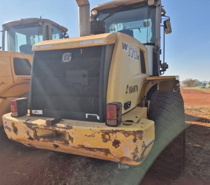 PÁ MECANICA NEW HOLLAND TM170ZB, 2013