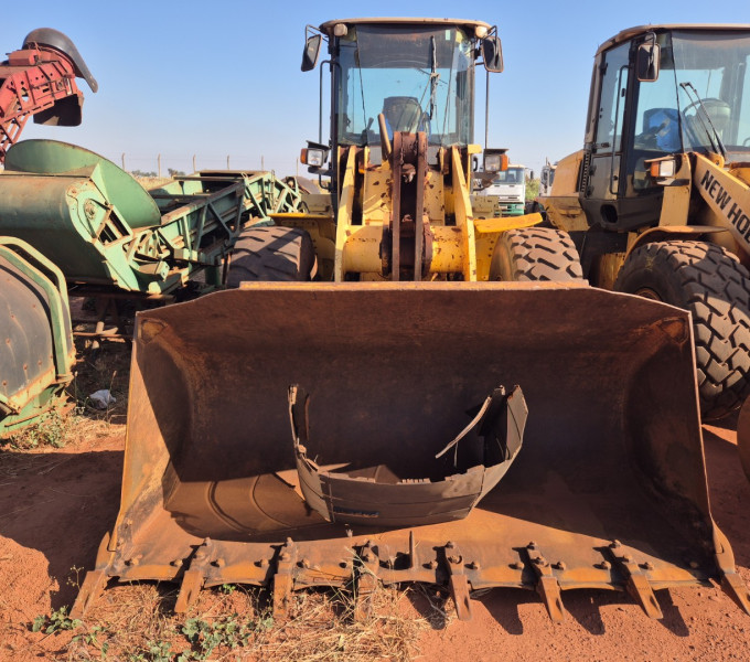 PÁ MECANICA NEW HOLLAND TM170ZB, 2013