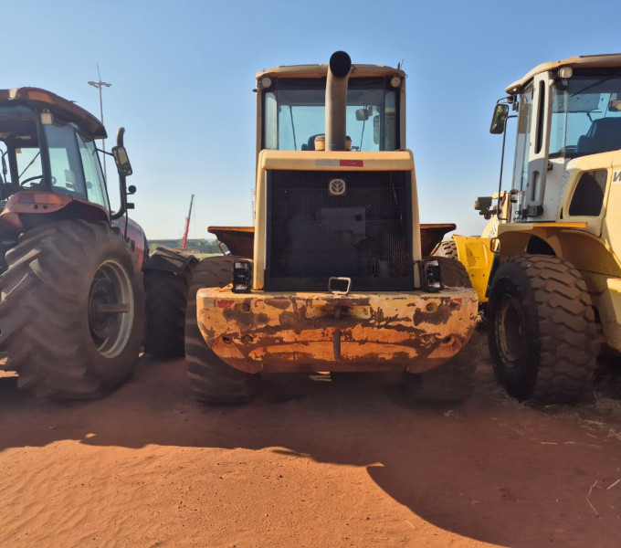 PÁ MECANICA NEW HOLLAND TM170ZB, 2012