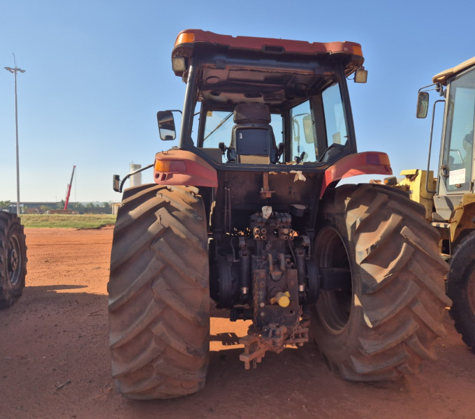 TRATOR DE PNEUS CASE MX 165-4, 2009, Z9CD58232