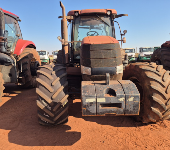 TRATOR DE PNEUS CASE 225, 2014, HCCZC225KDCR17018