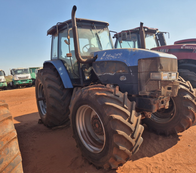 TRATOR DE PNEUS NEW HOLLAND TM 7030500, 2009, Z9CC53801