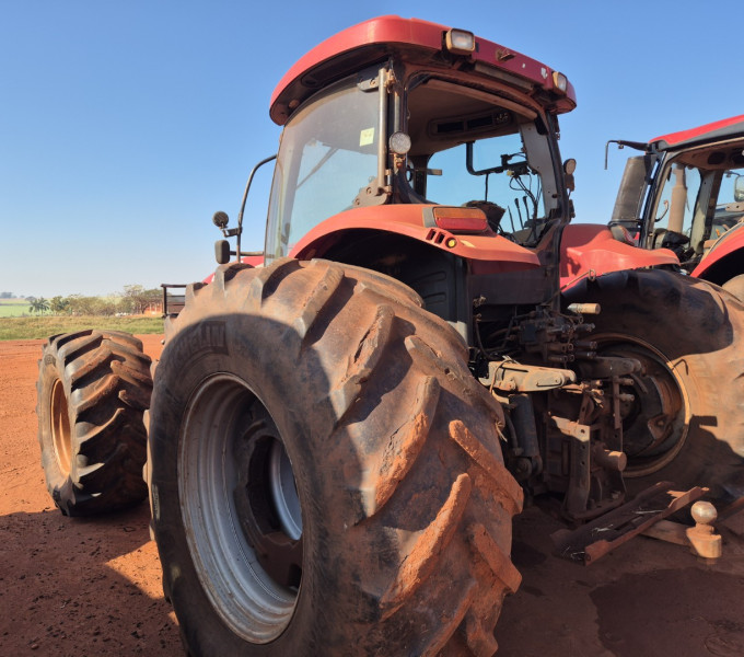 TRATOR DE PNEUS CASE 225, 2014, HCCZC225TDCR16464