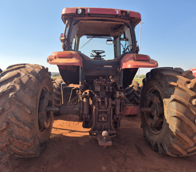 TRATOR DE PNEUS CASE 225, 2014, HCCZC225PDCR17034
