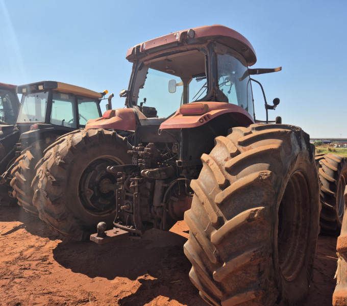 TRATOR DE PNEUS CASE 225, 2014, HCCZC225PDCR17034