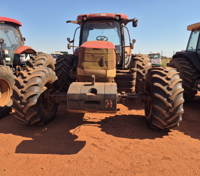 TRATOR DE PNEUS CASE 225, 2014, HCCZC225PDCR17034