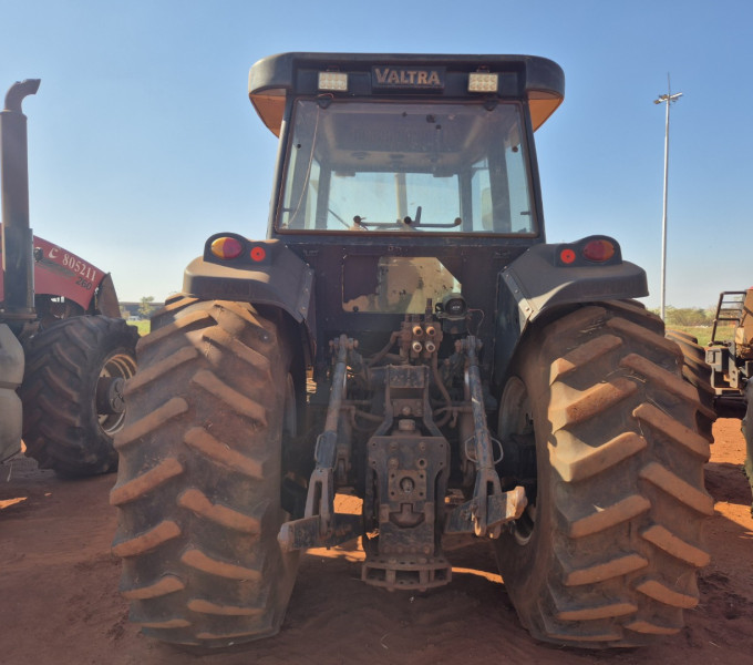 TRATOR DE PNEUS VALTRA BH 7030500, 2009, BH184744747
