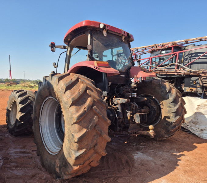 TRATOR DE PNEUS CASE PUMA 225, 2014, HCCZC225CDCR17001