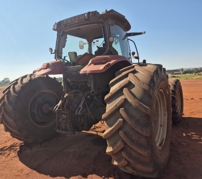 TRATOR DE PNEUS CASE 225, 2014, HCCZC225CDCR17040