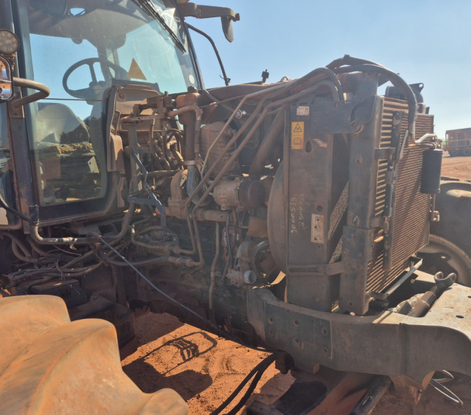 TRATOR DE PNEUS CASE 225, 2014, HCCZC225CDCR17040