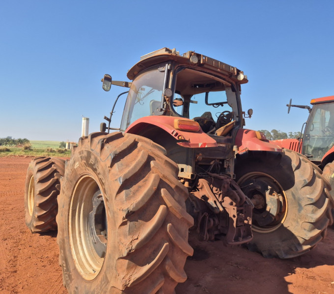 TRATOR DE PNEUS CASE 225, 2014, HCCZC225CDCR17040