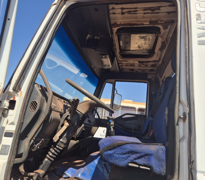 CAMINHÃO PLATAFORMA IVECO 260E25, PLACA: HDW-3309, 2010
