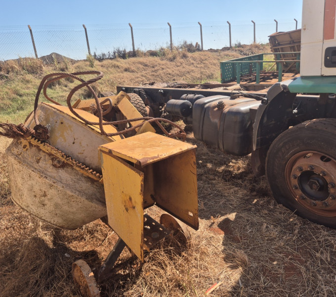 EQUIPAMENTO BETONEIRA ROTATIVA