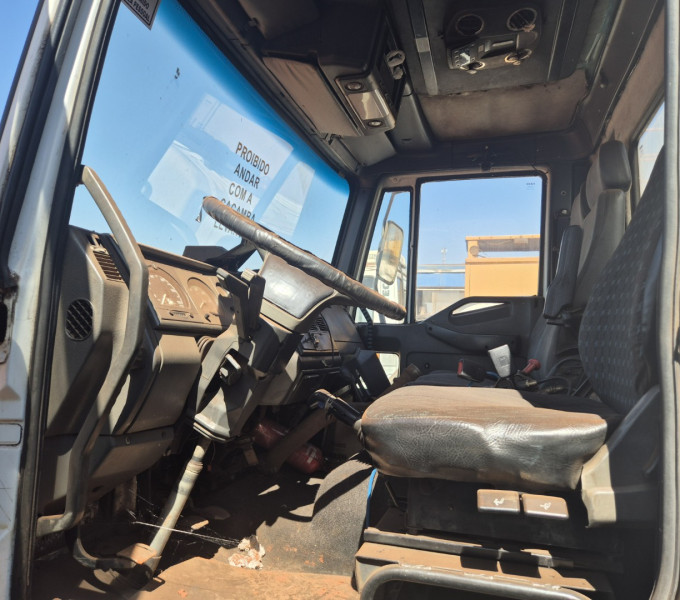 CAMINHÃO BASCULANTE IVECO EUROCARGO 260E25, PLACA: HFD-8058, 2010
