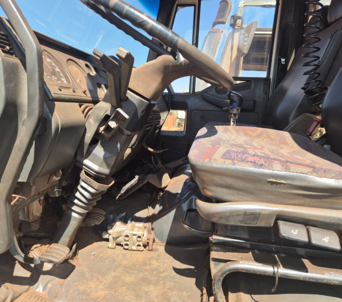 CAMINHÃO IVECO 260E25 C/ MELOSA, PLACA: OMF-8603, 2011