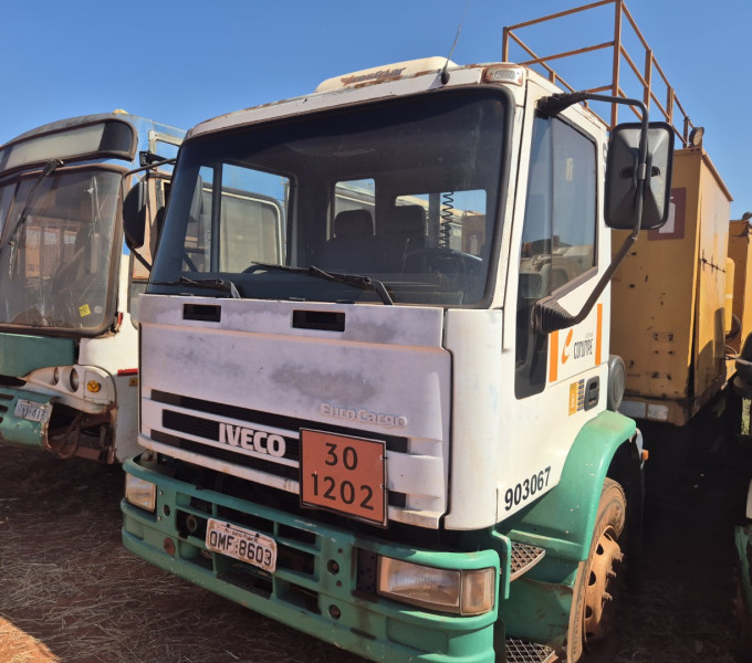 CAMINHÃO IVECO 260E25 C/ MELOSA, PLACA: OMF-8603, 2011