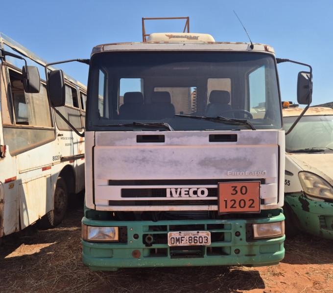 CAMINHÃO IVECO 260E25 C/ MELOSA, PLACA: OMF-8603, 2011