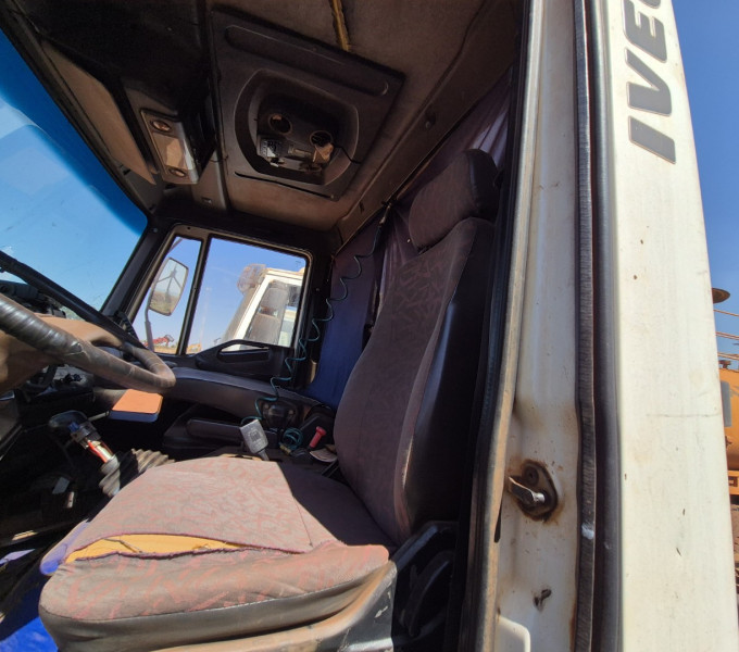 CAMINHÃO PLATAFORMA IVECO 260E25, PLACA: HDW-3D60, 2011