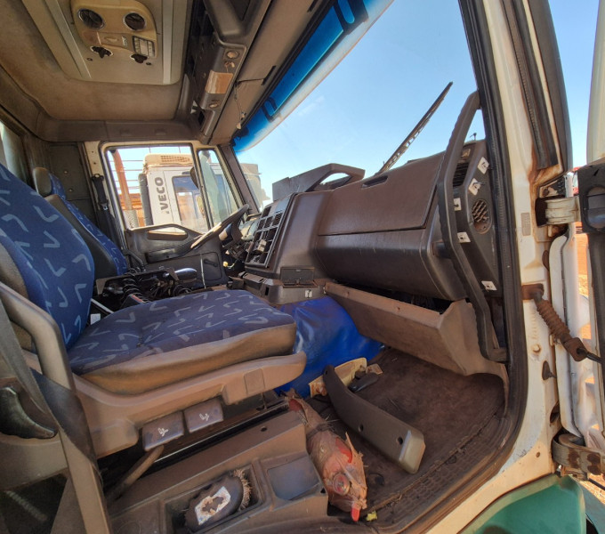 CAMINHÃO BOMBEIRO IVECO TRAKKER 380T42, PLACA: GZV-0B69. 2011