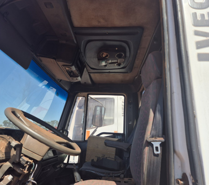 CAMINHÃO BASCULANTE IVECO 260E25, PLACA: GRP-2480, 2009