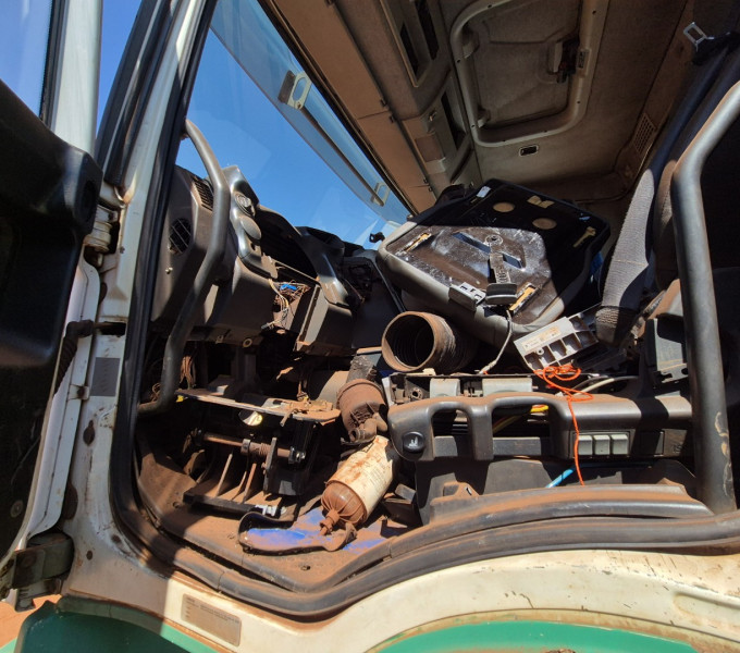 CAMINHÃO CAVALO MECANICO IVECO 740T48, PLACA: PUO-2L12, 2013