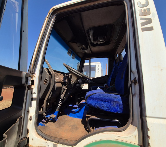 CAMINHÃO PLATAFORMA IVECO 260E25, PLACA: GRP-2464, 2009