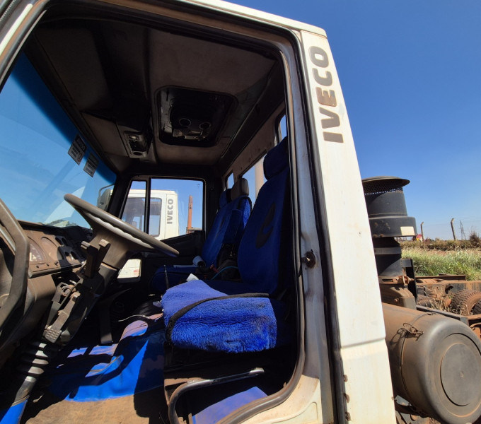 CAMINHÃO PLATAFORMA IVECO 260E25, PLACA: GRP-2464, 2009
