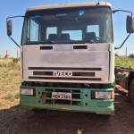 CAMINHÃO PLATAFORMA IVECO 260E25, PLACA: HDW-3365, 2011