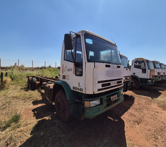 CAMINHÃO PLATAFORMA IVECO 260E25, PLACA: HDW-3365, 2011