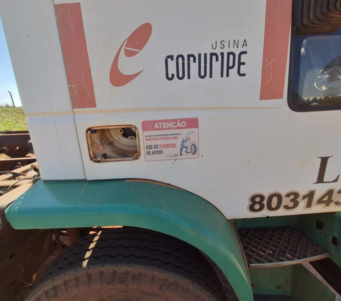 CAMINHÃO PLATAFORMA IVECO 260E25, PLACA: HDW-3365, 2011