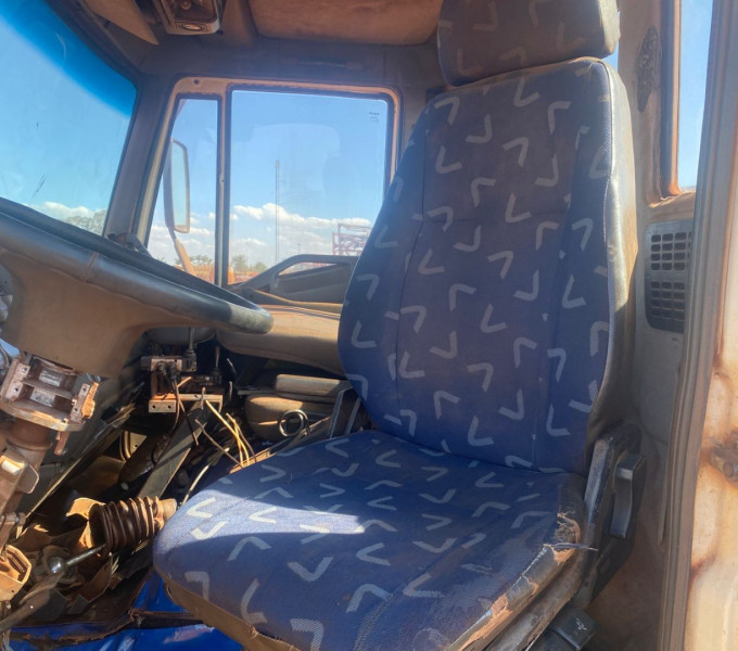 CAMINHÃO PLATAFORMA IVECO 260E25, PLACA: NYF-8J20, 2011