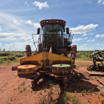 COLHEDORA CASE A8800 COMPLETA + MATERIAL DE COLHEDORA JONH DEERE + I6C1