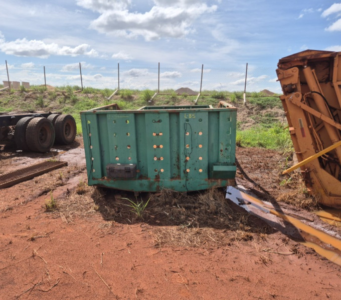 IMPLEMENTO CARROÇA EM AC PARA CHASSI + I4C2