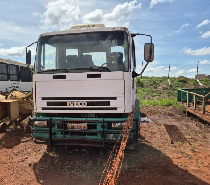 CAMINHÃO PLATAFORMA IVECO 260E25, PLACA: HDW-3309, 2010 + I1C1