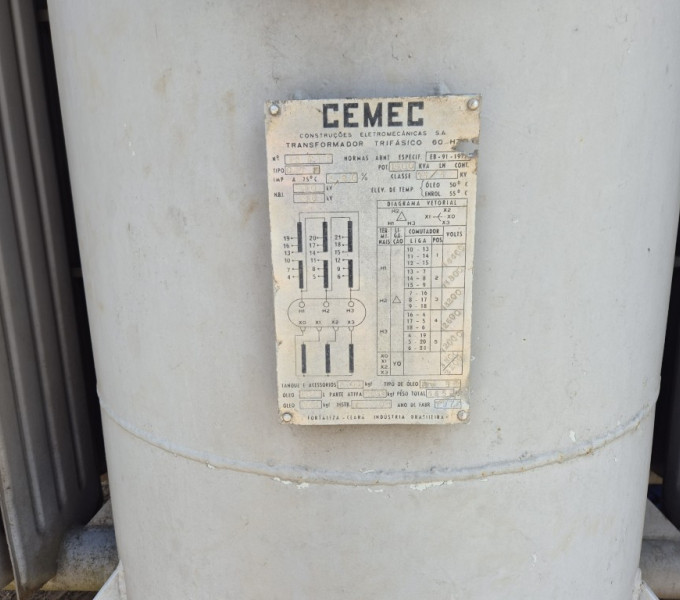 Gerador a Diesel Caterpillar 220KVA