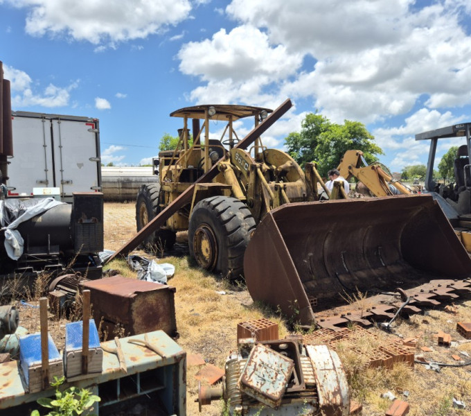 Pá mecânica  caterpillar 966 c