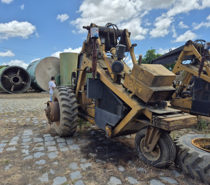 Super carregadeira bell, carga 800 kg