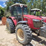 Trator de pneus massey fergunson 5710