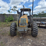 Trator de pneus valtra bm100