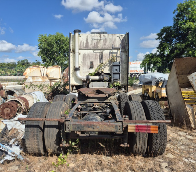 Caminhão Cavalo Mecanico Internacional Pro sleeper
