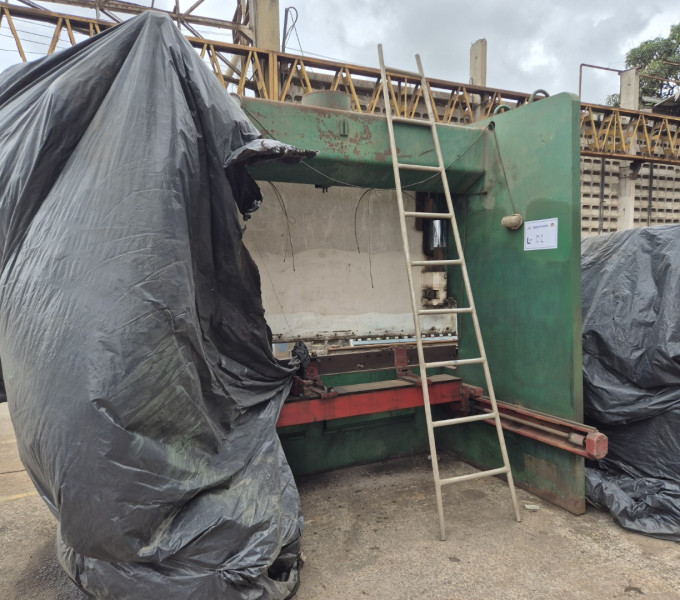 Viradeira de chapas 3m x 12mm CN Feva Fobesa