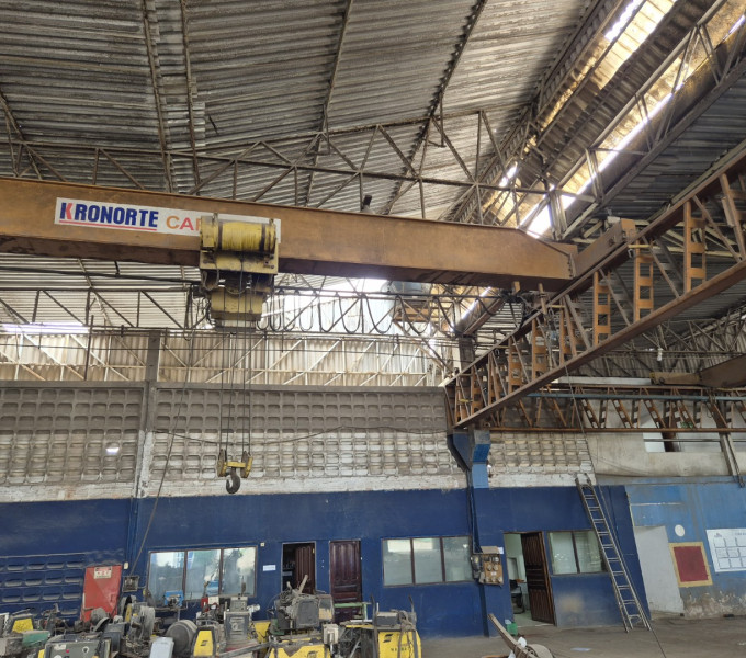 Ponte rolante demag, 1/2  capacidade 10 ton, trilhos desmontados