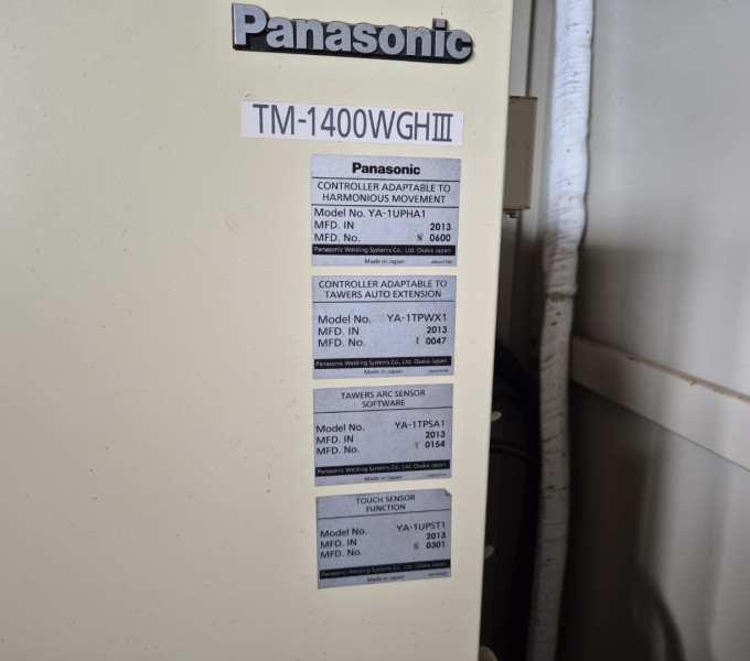 Robô de solda Powermig Fonte Panasonic TM 1400 WGH III