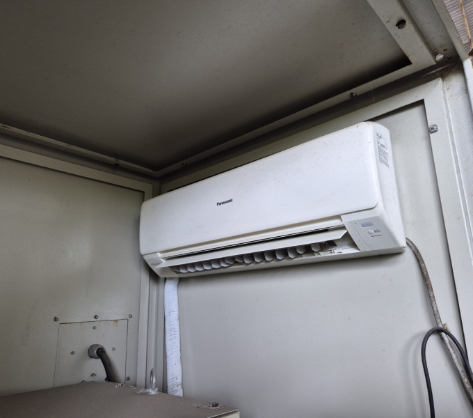 Robô de solda Powermig Fonte Panasonic TM 1400 WGH III